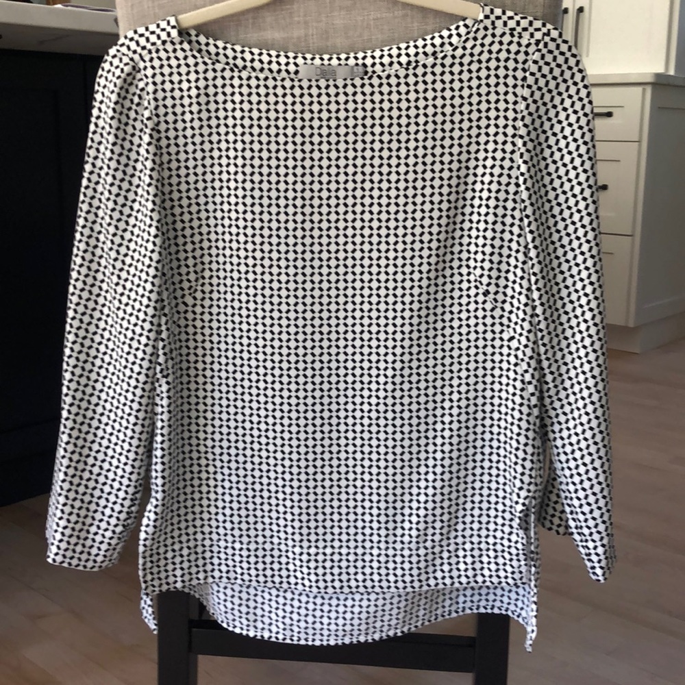 Black/white pattern blouse